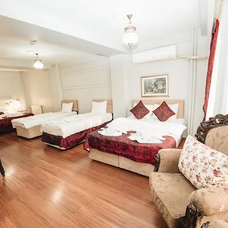 Safran Apartahotel 3*